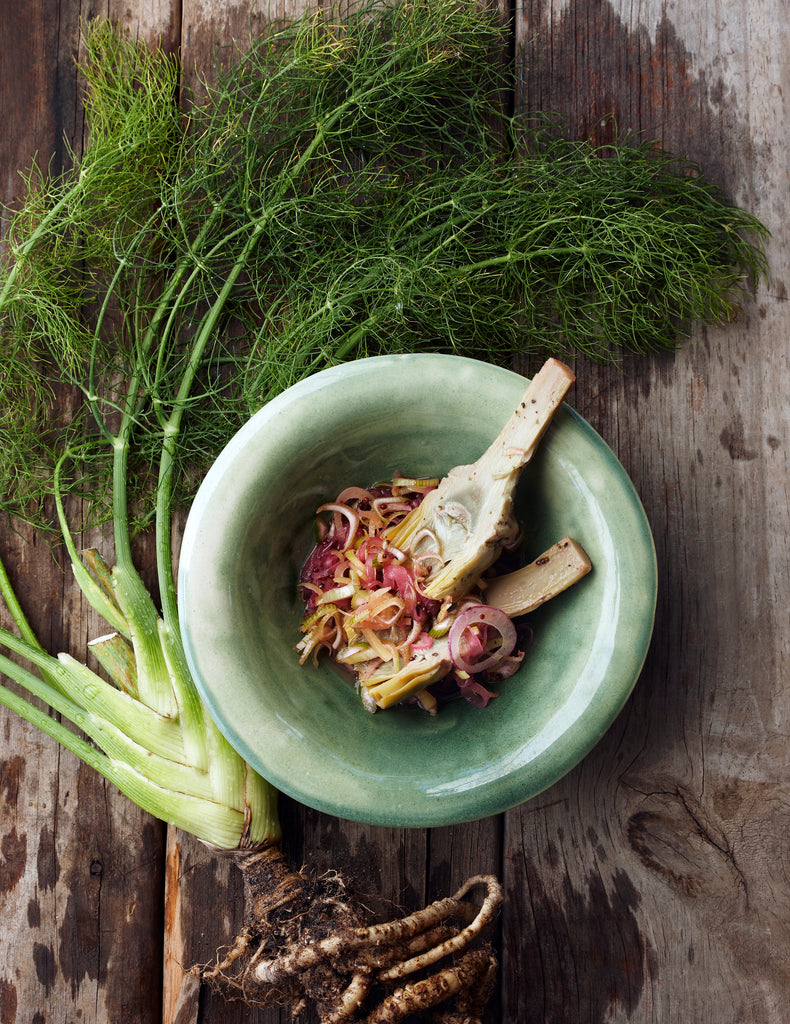 Seasonal steamed artichokes with fennel and spice