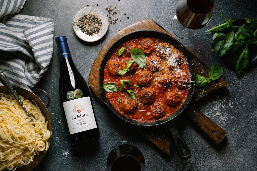 Peppery Meatballs with Tomato, Red Pepper and Red Wine Sauce