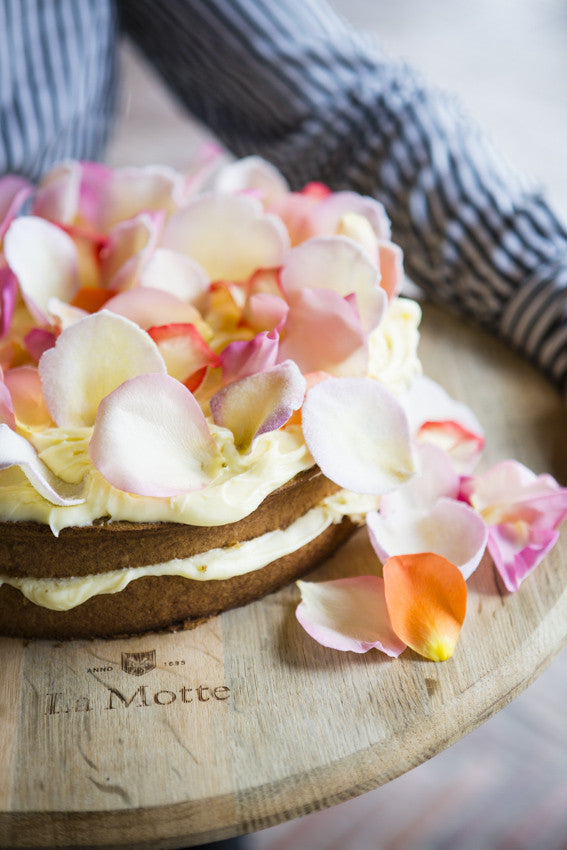 Celebrating October’s beauty with a moist and delicious Almond Cake with Rose Petals