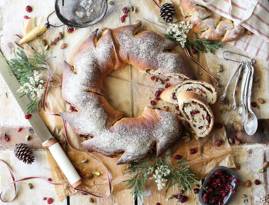 Festive bread wreath